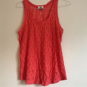 Coral tank with cut out detail